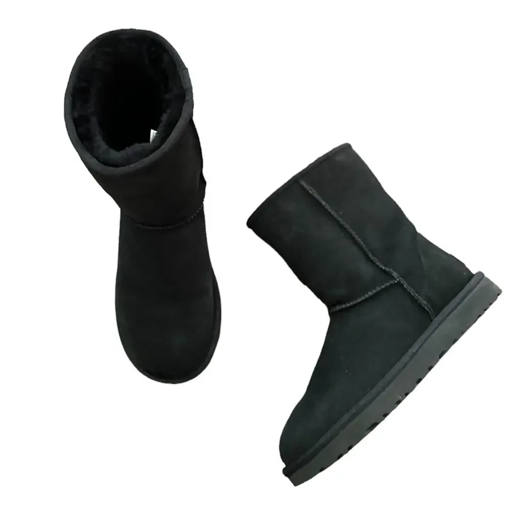 UGG Classic Short II Black Suede Shearling Boots Size 7